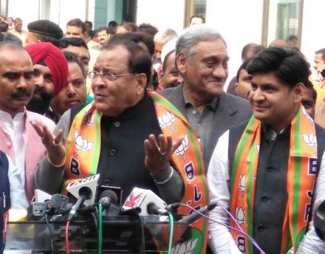yashpal-arya-joins-bjp